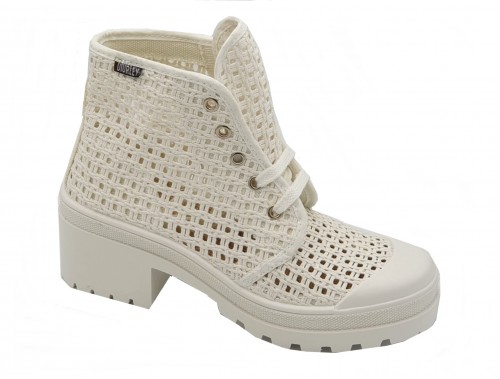 Diurley. Young Woman Fashion Canvas Boot Color beige.